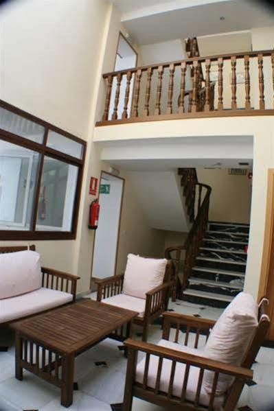 Hostal Margarita La Línea de la Concepción Екстериор снимка