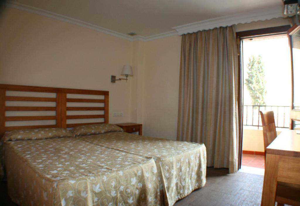 Hostal Margarita La Línea de la Concepción Екстериор снимка